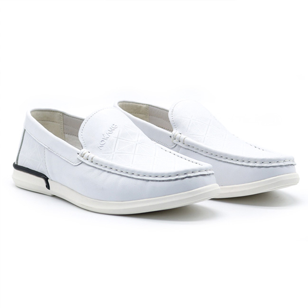 4 cách bảo vệ giày lười nam trắng luôn đẹp như mới đơn giản nhất