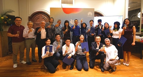 Sinh viên Việt lọt vào chung kết cuộc thi 'Hạt giống cho tương lai APAC Tech4Good'