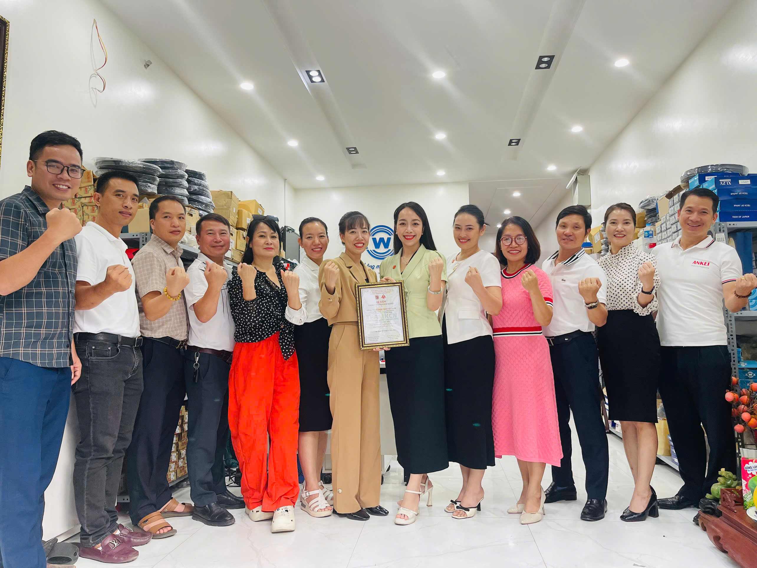 TEAM KHU CÔNG NGHIỆP MIỀN ĐÔNG BẮC THĂM CTY VÒNG BI ZWZ tại HẢI PHÒNG