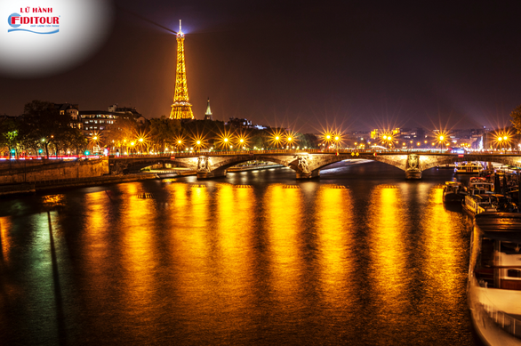 Vì sao nên đến Paris mùa thu một lần trong đời
