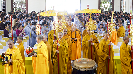 Kon Tum: Khánh Tuế Ân Sư tại chùa Huệ Chiếu PL. 2568