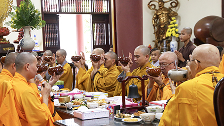 Quảng Ngãi: Đạo tràng Tổ đình Trung Khánh, cúng dường Trường hạ chùa Huệ Chiếu mùa An cư PL. 2569.