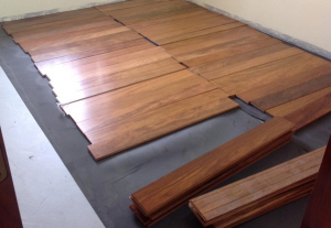 Sàn gỗ Lim Lào 9x15x48 cm