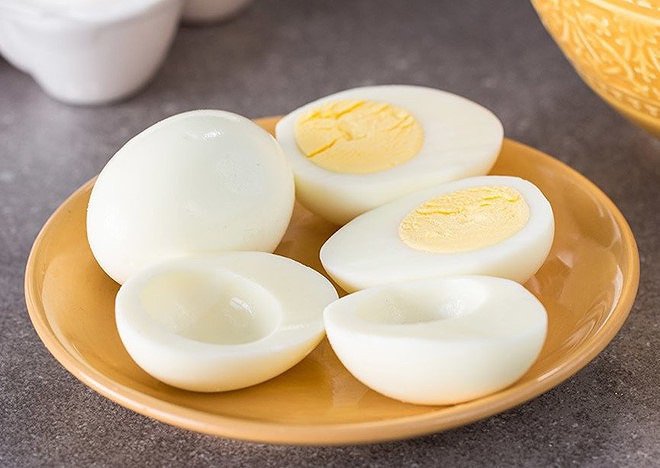Không phải lòng đỏ, lòng trắng trứng mới giàu dinh dưỡng và tốt cho cơ thể