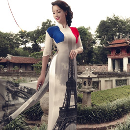 Người đẹp xứ Hàn nổi bật cùng áo dài