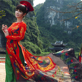 Người đẹp xứ Hàn nổi bật cùng áo dài