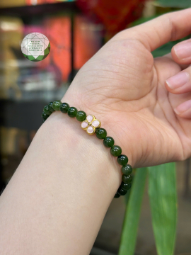 Vòng  Ngọc Bích Nephrite Jade - Charm Cỏ Bốn Lá Vàng 24k