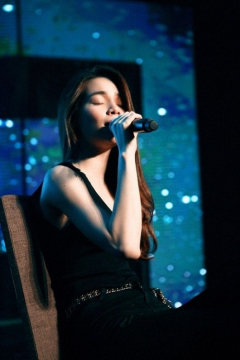 Hồ Ngọc Hà và ‘Love Songs’: Chỉ sử dụng duy nhất giọng hát để thu hút khán giả