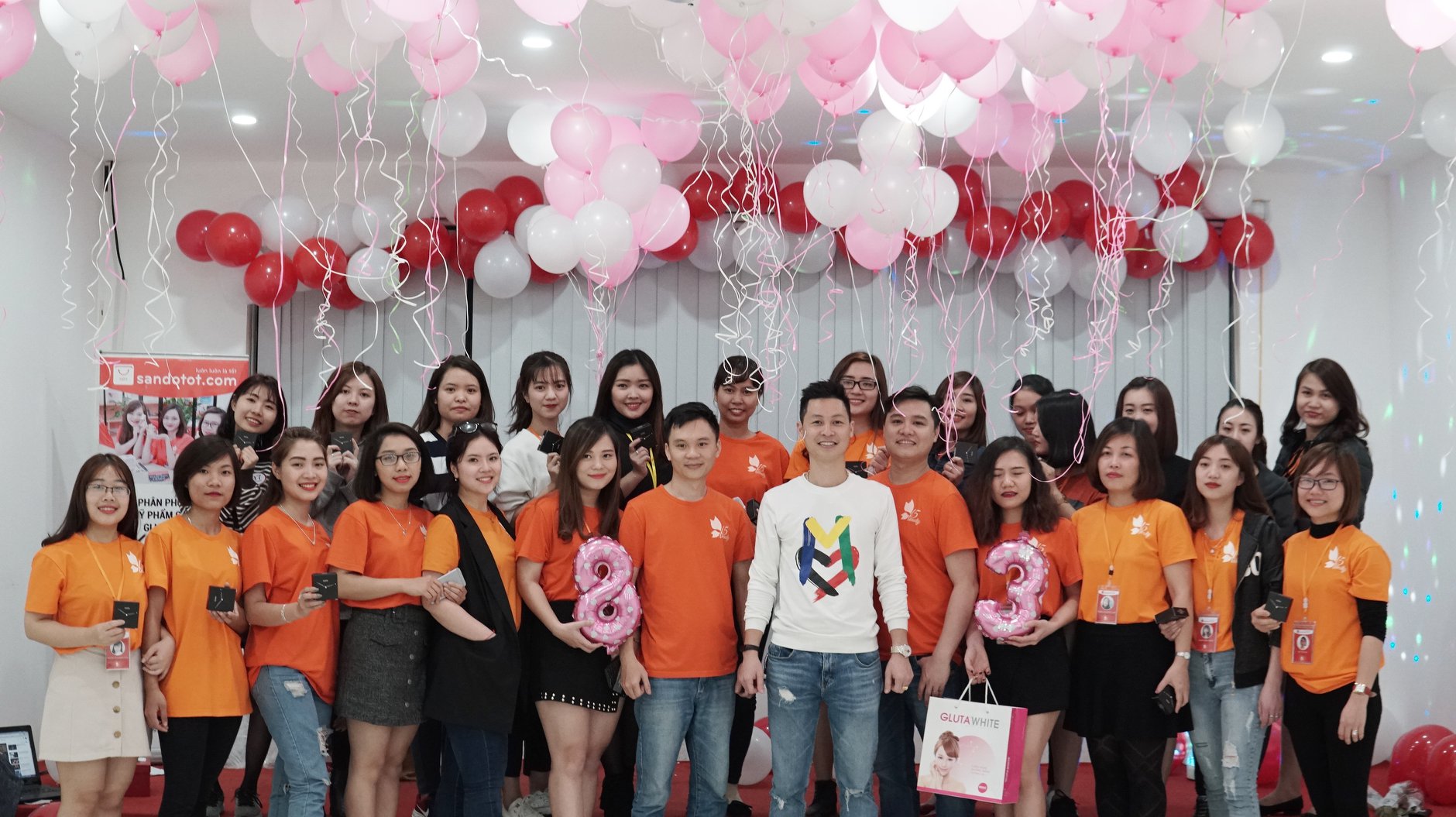 Ngày Quốc Tế Phụ Nữ 8/3 cùng Sandotot
