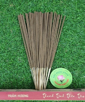 Trầm Hương 2 tấc 300 cây
