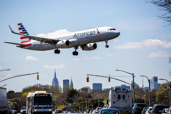 Vì sao Qatar Airways chi 2,4 tỉ USD mua cổ phần American Airlines?